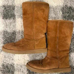 UGG Classic Tall Boots Chestnut Sheepskin Suede Winter Boots Size 8.5